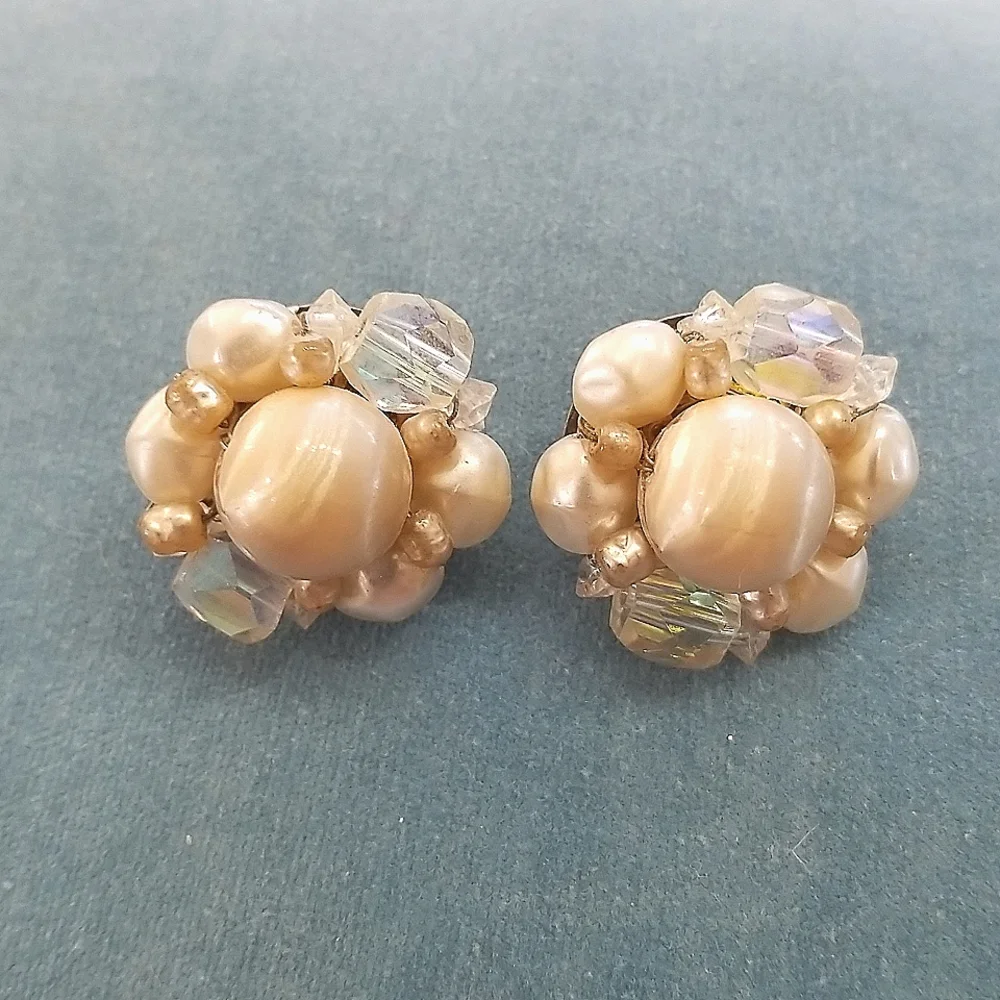 Vtg 1950's Clip Earrings